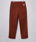 Lade das Bild in den Galerie-Viewer, chino relaxed fit [chestnut]
