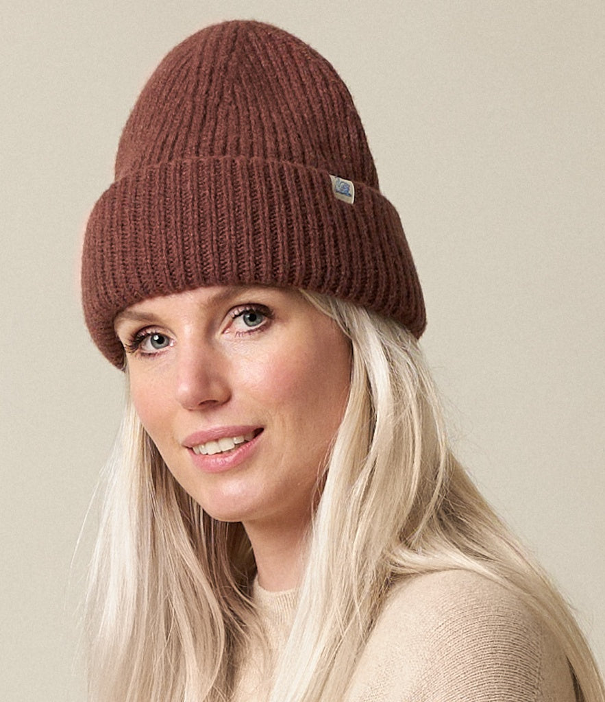 MÜTZE ripped structure [chestnut]