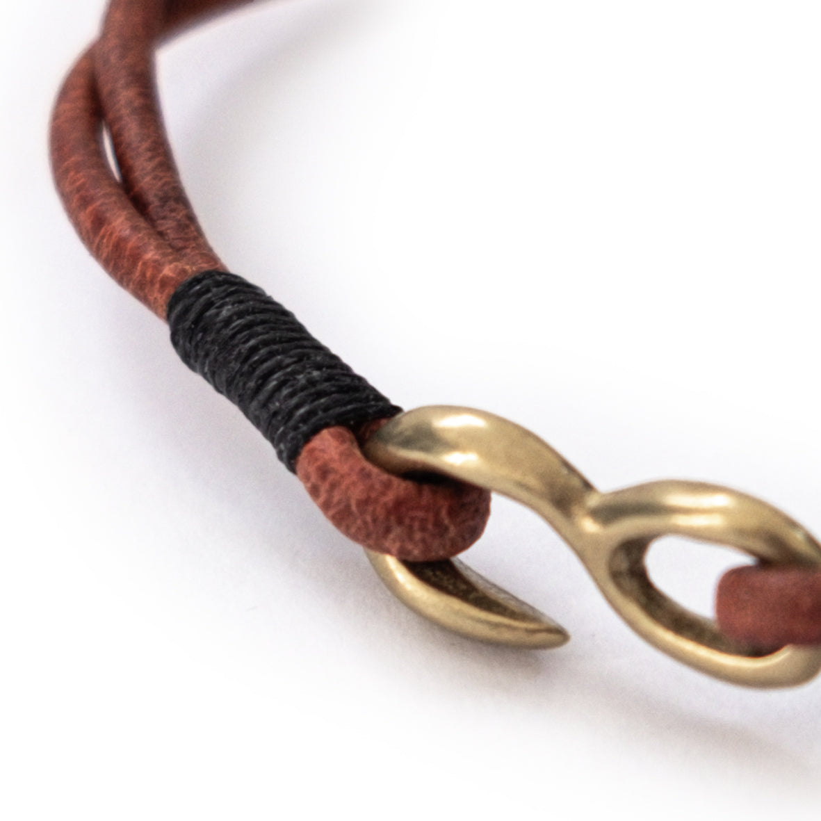 RAINER | Lederarmband mit Messingkarabiner [cognac]