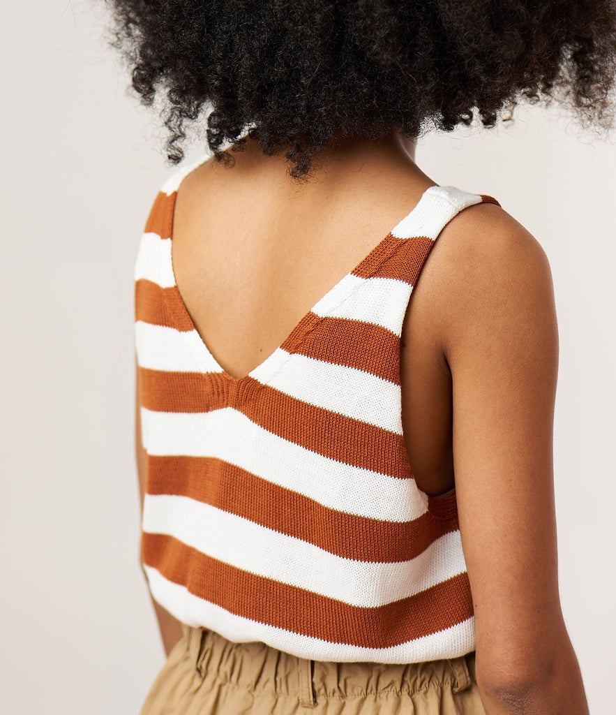 WOMEN´S GESTRICKTES TOP | RELAXED FIT [whtcaramel]